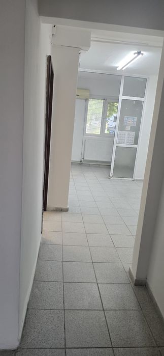 Inchiriez spatiu comercial