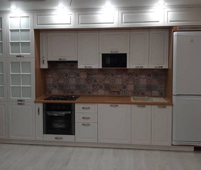 Кухоный  мебел  на  заказ