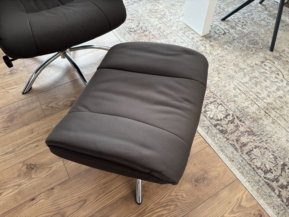 Fotoliu de relaxare + taburet, stare excelentă – ca nou