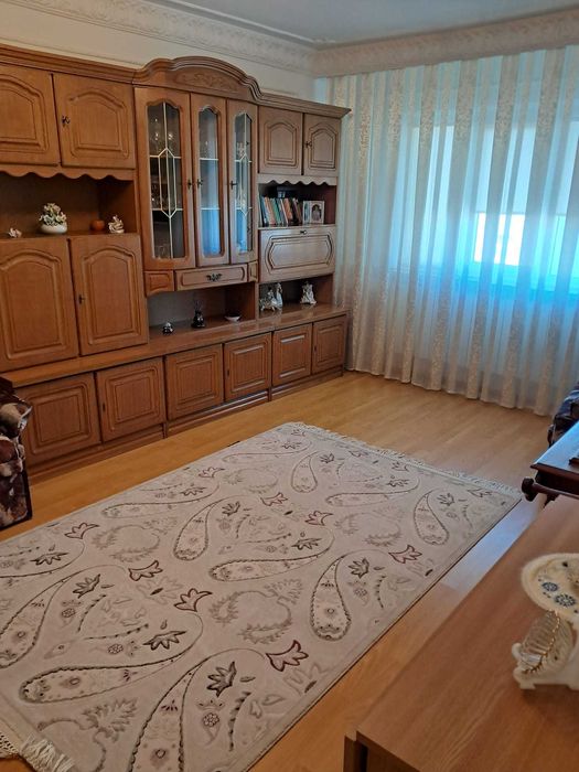 Apartament 3 camere, 2 băi, 73 mp – Zona Școlii 11, Tecuci – Etaj 3