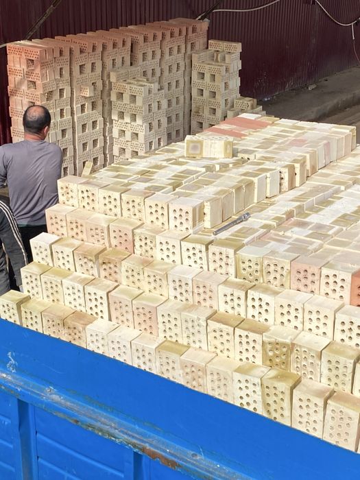 Sfatli mustaxkam pishgan gisht