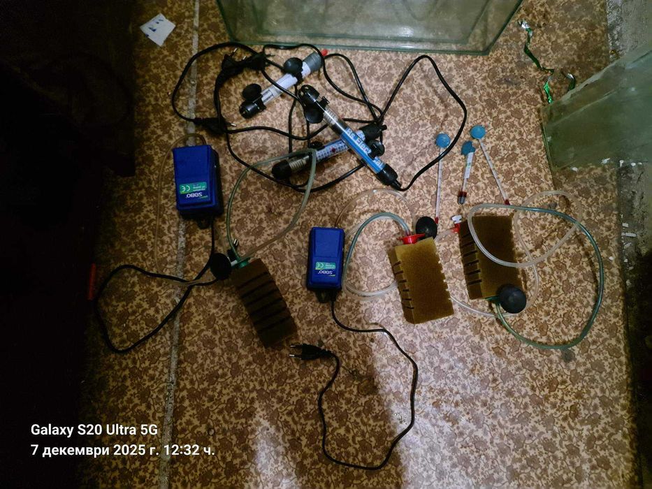 3 аквариума + всичко необходимо