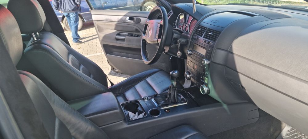 Volkswagen Touareg 2.5,174 HP,2008,240000 km,6200 euro.