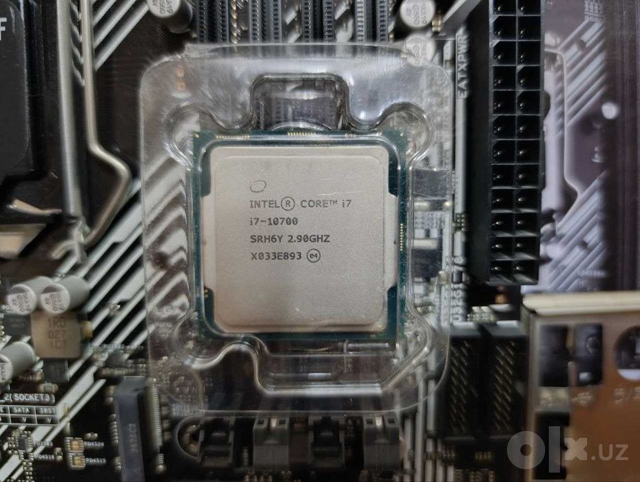 Продам комплект ASUS Z490 + i7 10700