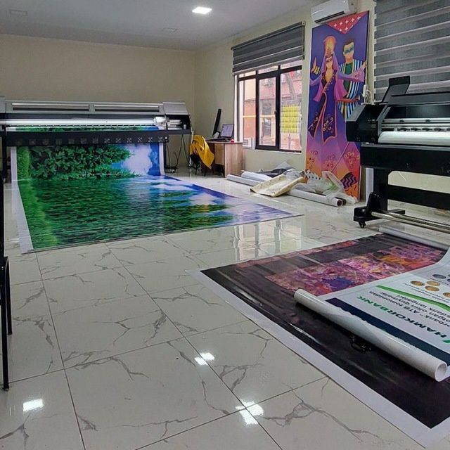 Banner pechat bukva harflar stend neon afisha