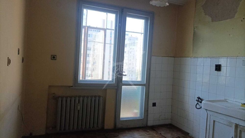 Продава се Многостаен апартамент в Бургас, Център - 110 кв.м за 2091 €/кв.м - Снимка #4