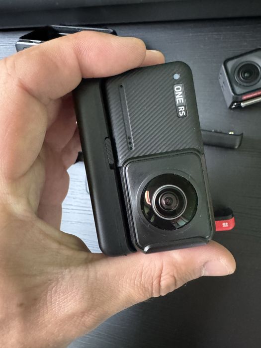 Insta360 One RS Twin Edition + Battery Bundle