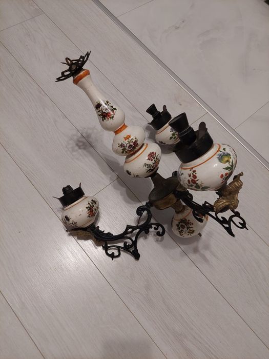 Lustra antica din ceramica