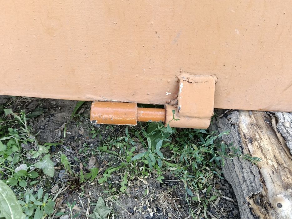 Дверь железная продам