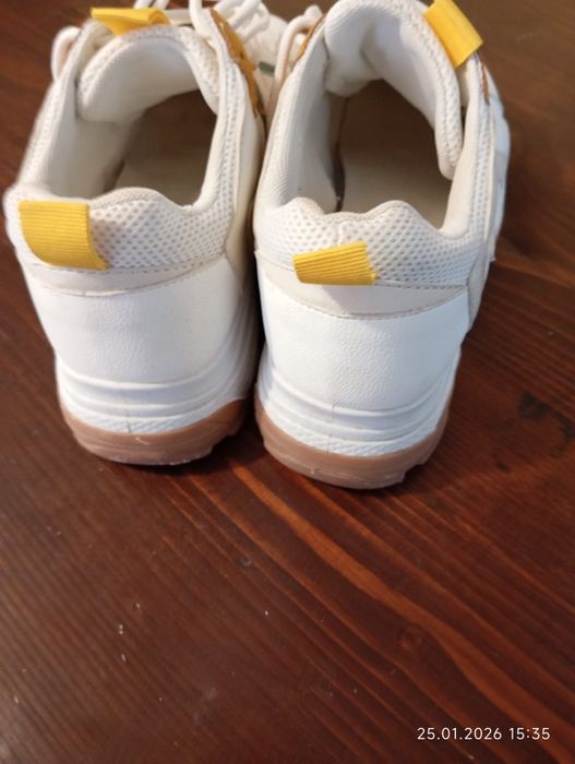 PANTOF SPORT NR. 37 folosit ocazional