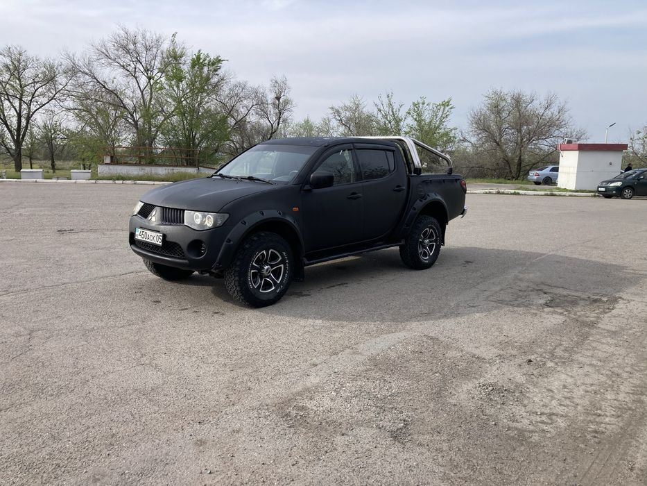 Митцубиси л200