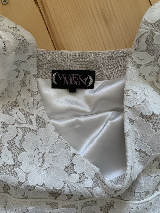 Rochie midi conica bej sidefat cu dantela 38