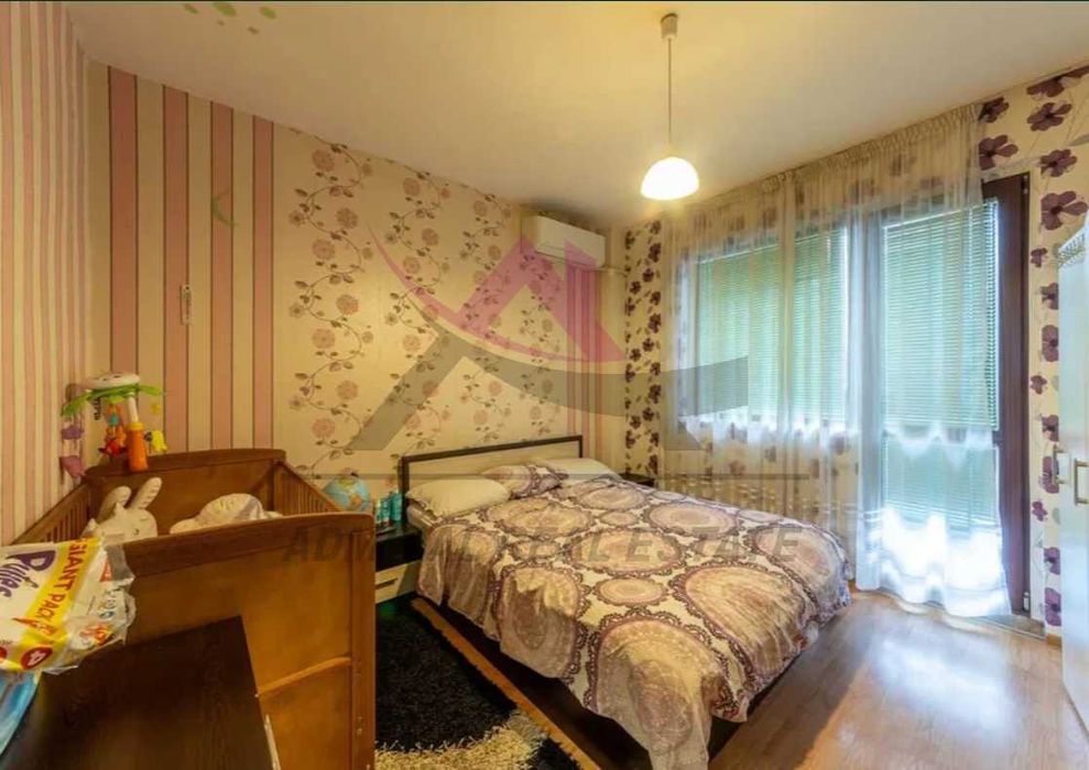 Дава се под наем Тристаен апартамент в Варна, Базар Левски - 65 кв.м за 400 € - Снимка #3