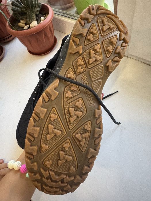 Кроссовки фирменные, новые