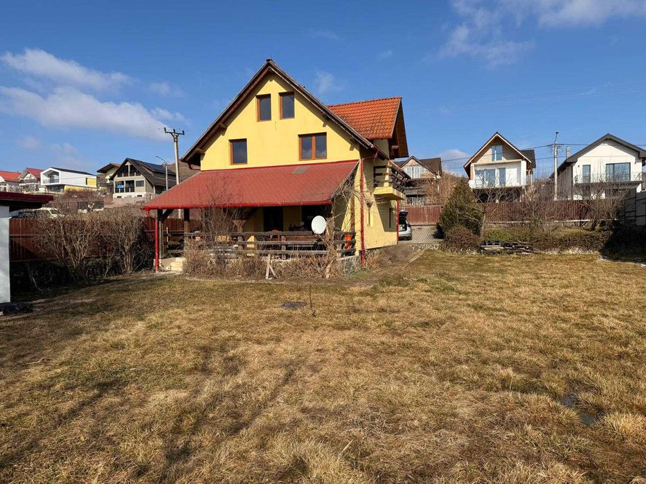 Casă renovată pe malul lacului,Câmpenești 10 km de Cluj, 732 mp teren