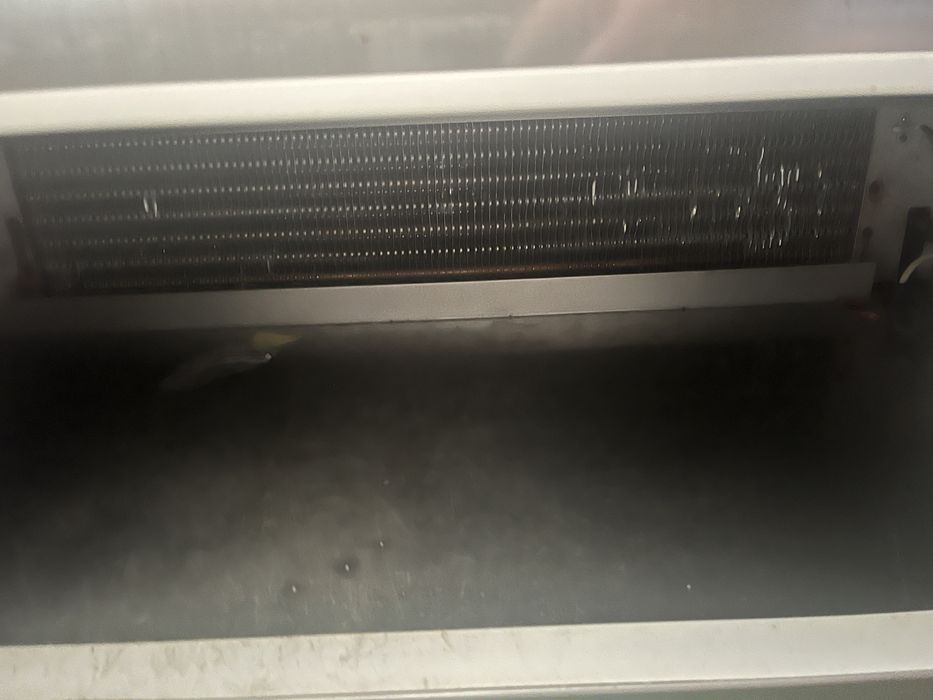 Хладилна витрина Наги-900 , Хладилни витрини 3 броя.