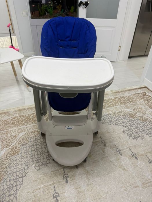 Стульчик для кормления tatamia