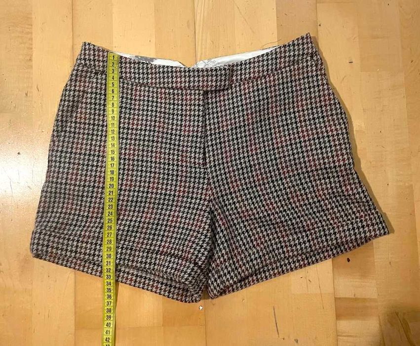 Pantaloni scurti H&M, cu lana, masura 34
