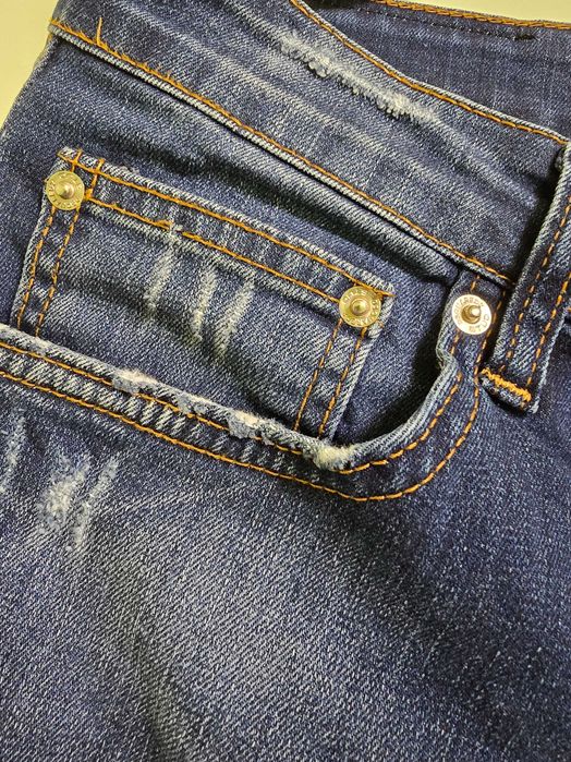 Dsquared2 оригинални дамски дънки