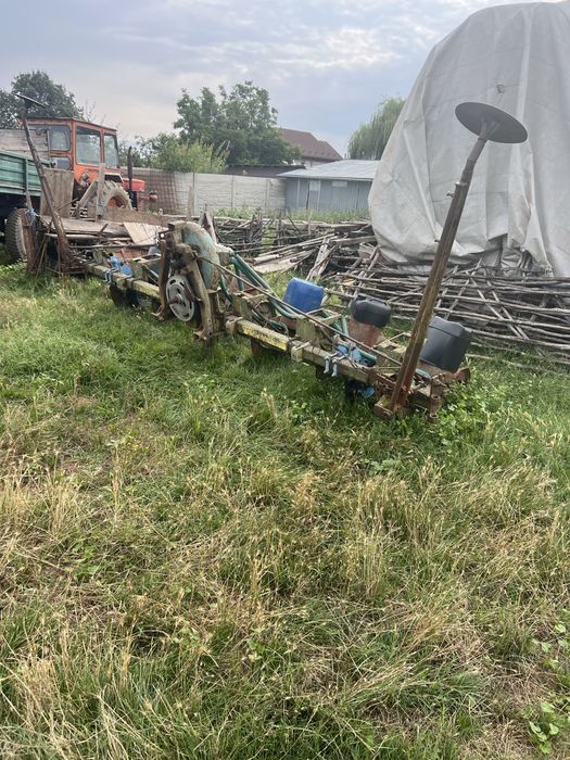 Tractor u650 cu utilaje