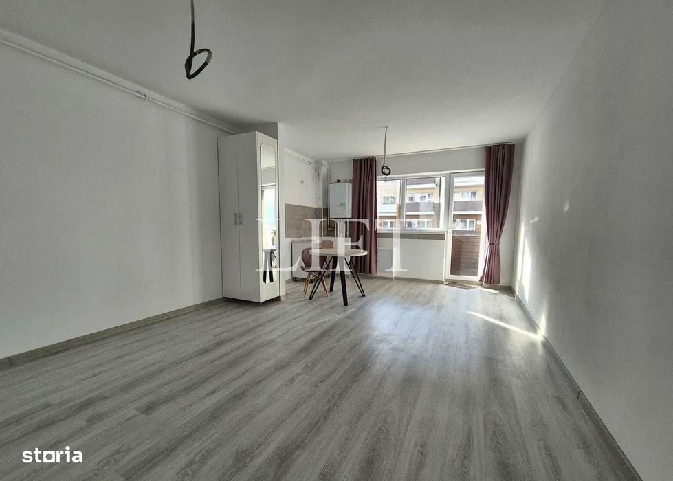 Garsoniera noua, Subcetate, parter inalt