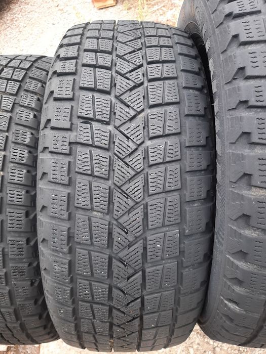 Продам шины 235/55/18  Китай