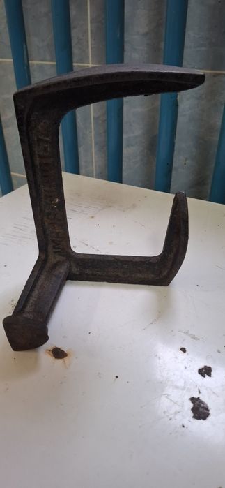 De vanzare trusa scule , pompa de benzina,nicovala de cizmarie