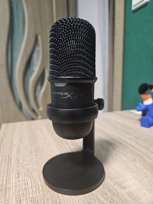 Suport microfon hyperx solocast