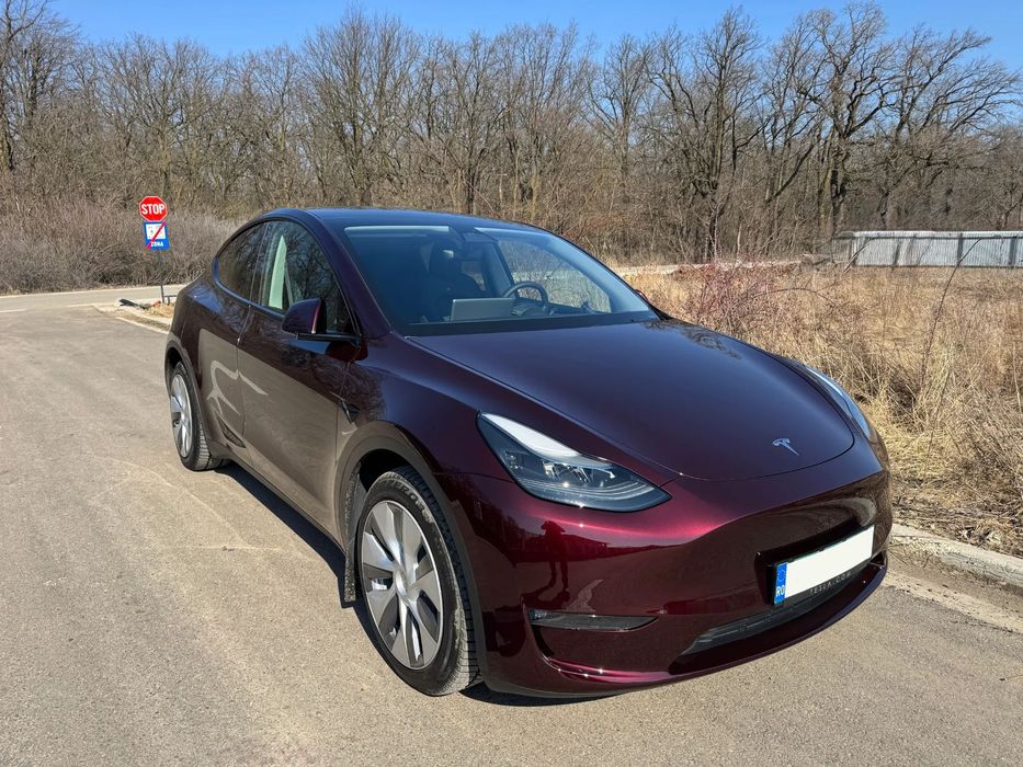 Tesla Model Y Model Y AWD 2023 Midnight Cherry Red