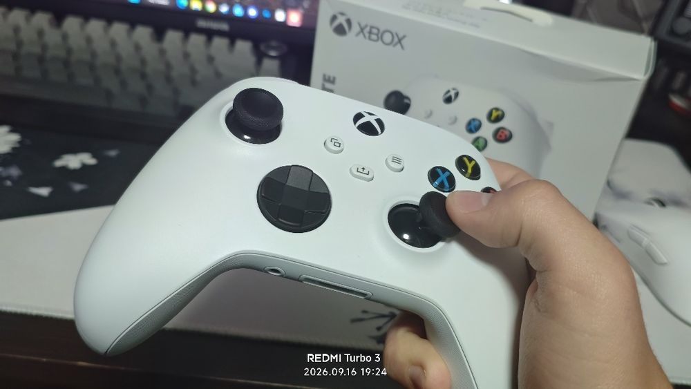 Продам новый геймпад Xbox х
