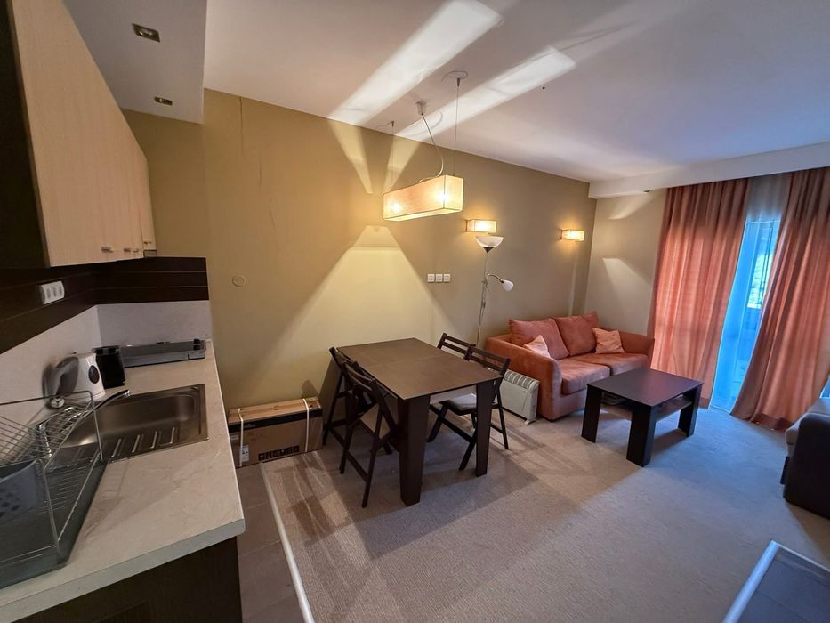 2-стаен апартамент в жил.сграда в Банско