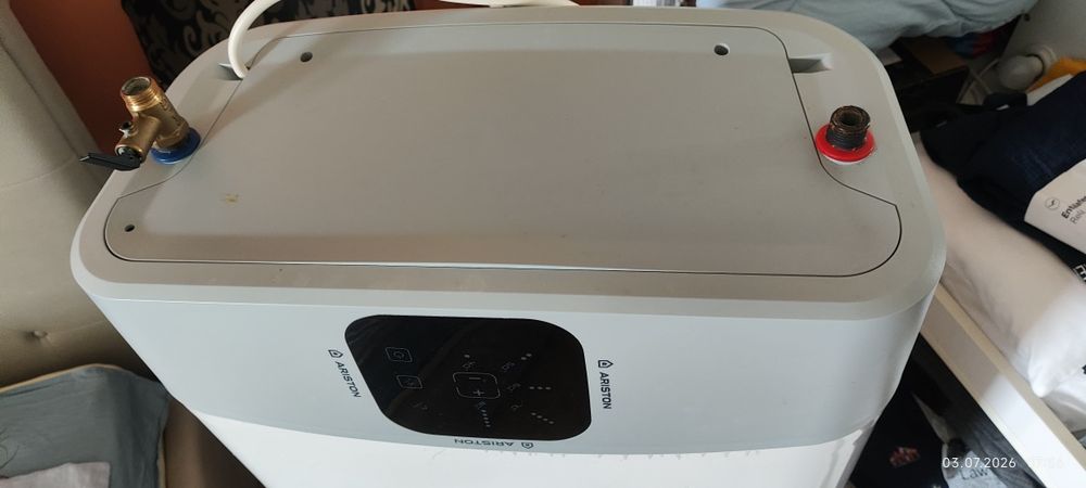 Водонагреватель Aniston Velis Evo 100