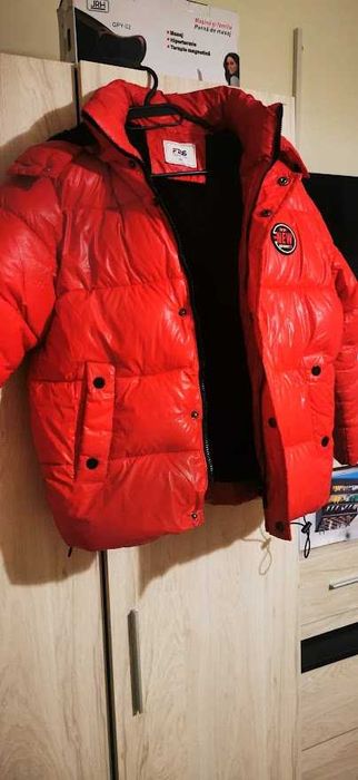 Зимни яке, много топло и непромокаемо