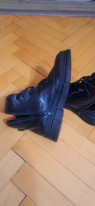 Дамски обувки /боти N:39