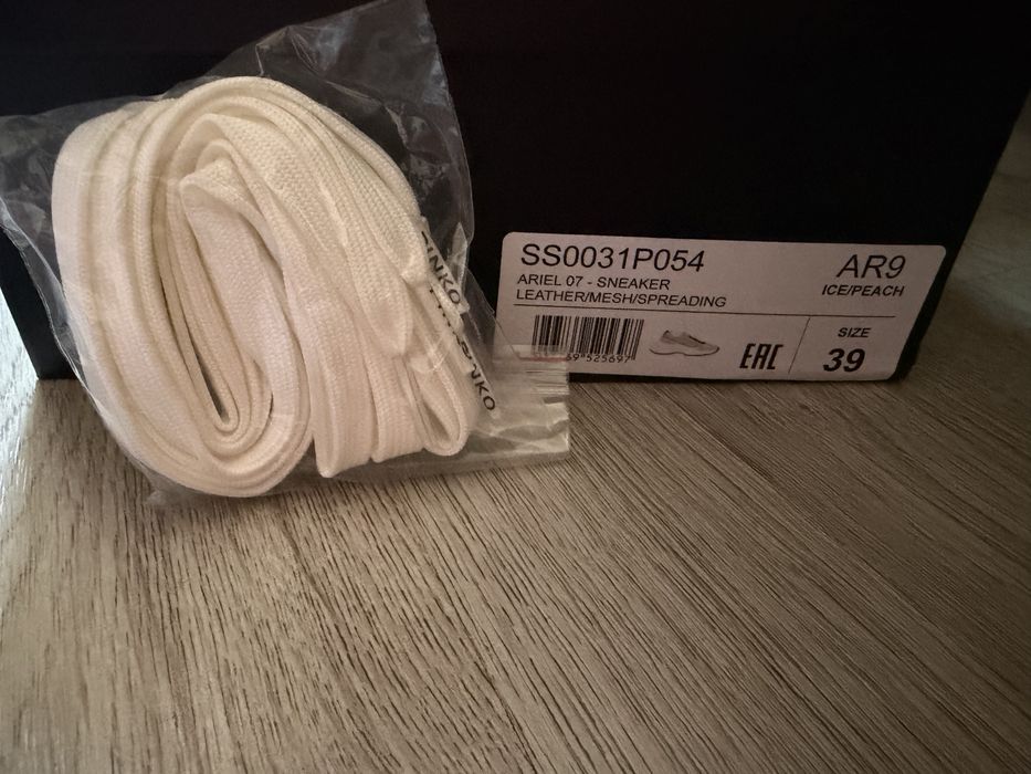 Дамски сникърси Pinko 39