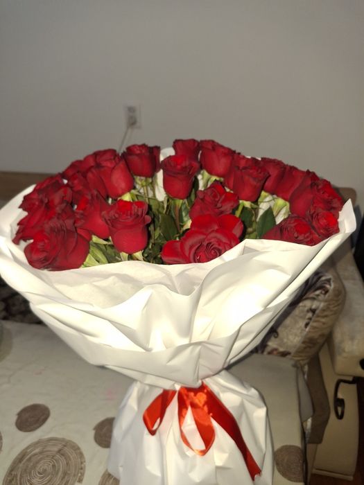 Срочно продам букет роз