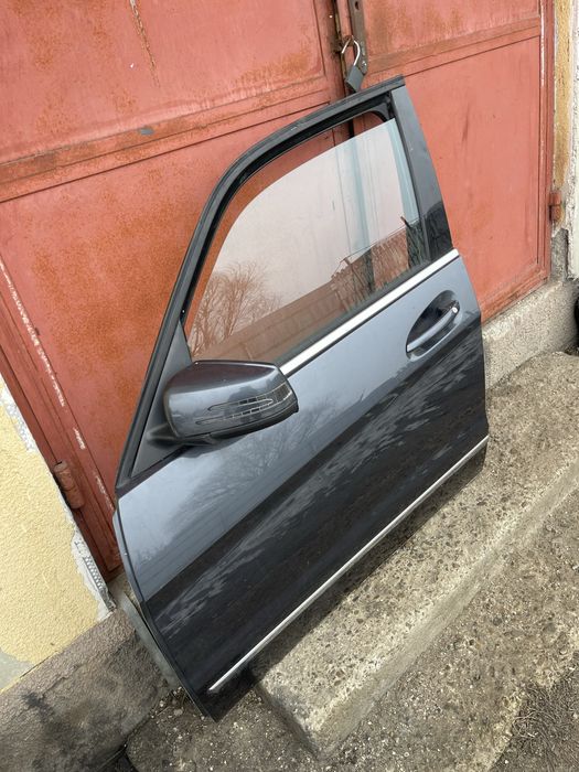 Usa stanga fata Mercedes Glk X204 an 2008-2015 portiera completa