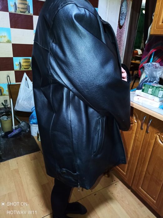 Продам куртку мужскую