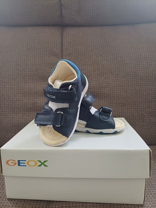 Гащиризон, сандали, пантофи