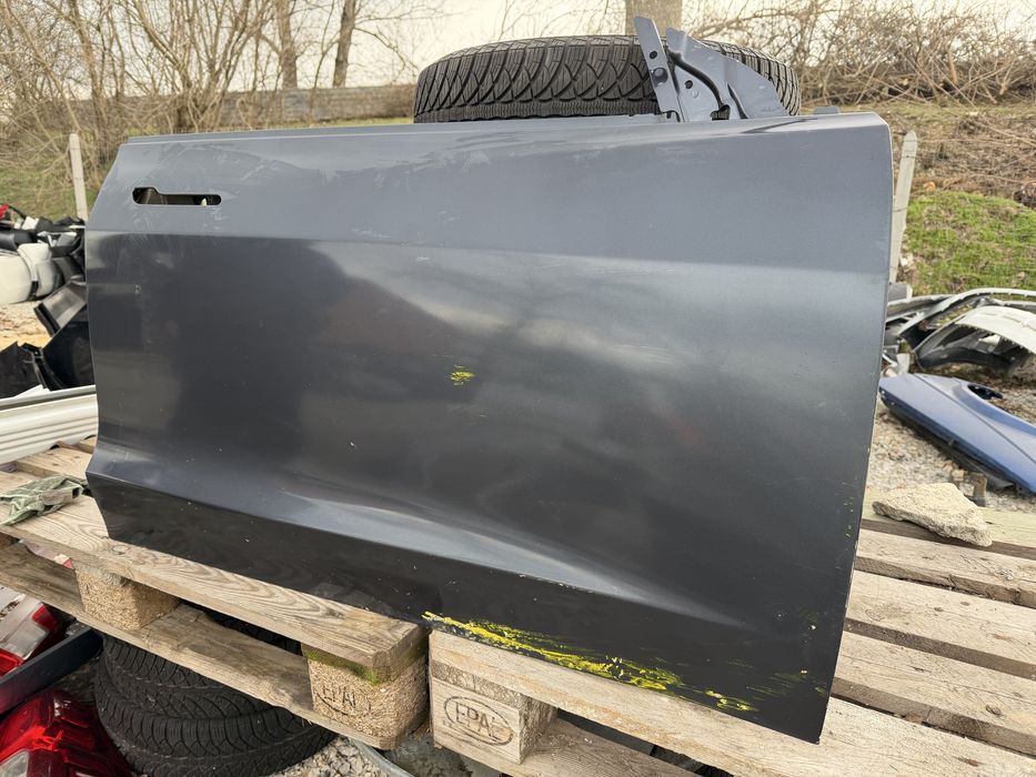 Врата Tesla Model 3