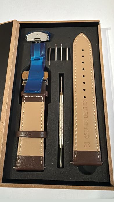 Curea ceas din piele cu inchidere tip fluture+accesorii (22 mm, noua)