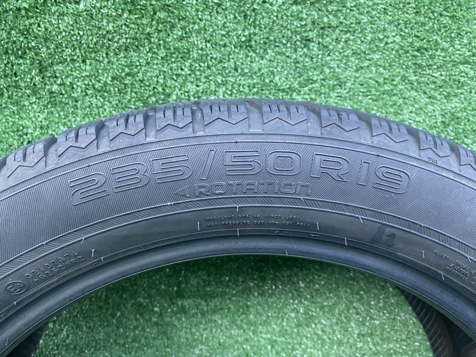 Set 4 anvelope iarna Nokian WR SUV 4 235 50 R19 103V XL Dot 2421 5,4mm