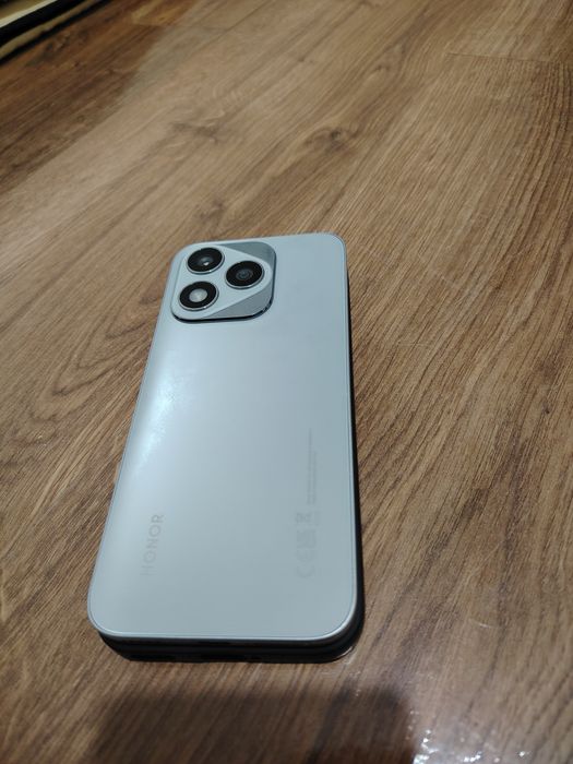 Honor 400 lite yangide