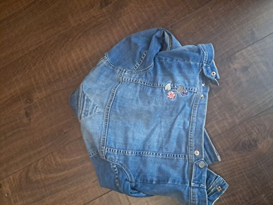 Geaca tommy hilfiger mărimea 104