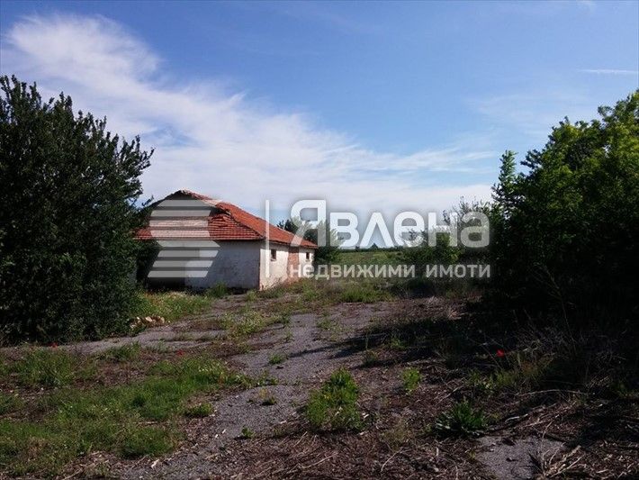 Продава се Склад в с. Стройно, Област Ямбол - 600 кв.м за 34 €/кв.м - Снимка #3