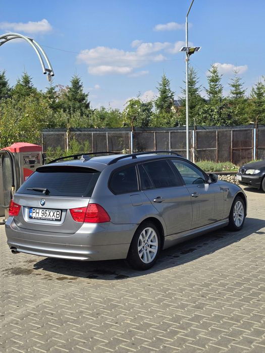 BMW Seria 3 2010 — imagine 5