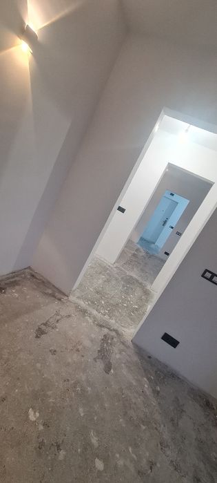 Apartament sau Spatu