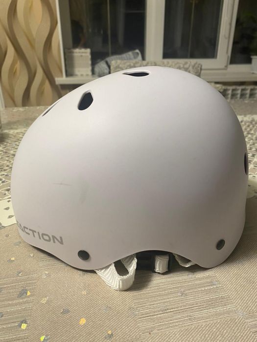 Продам шлем универсальный