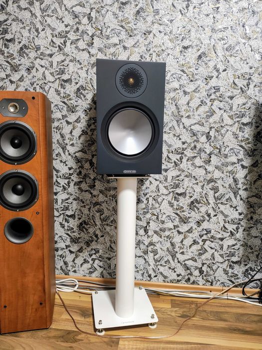 Monitor Audio bronz 100 плюс стойки NorStone.