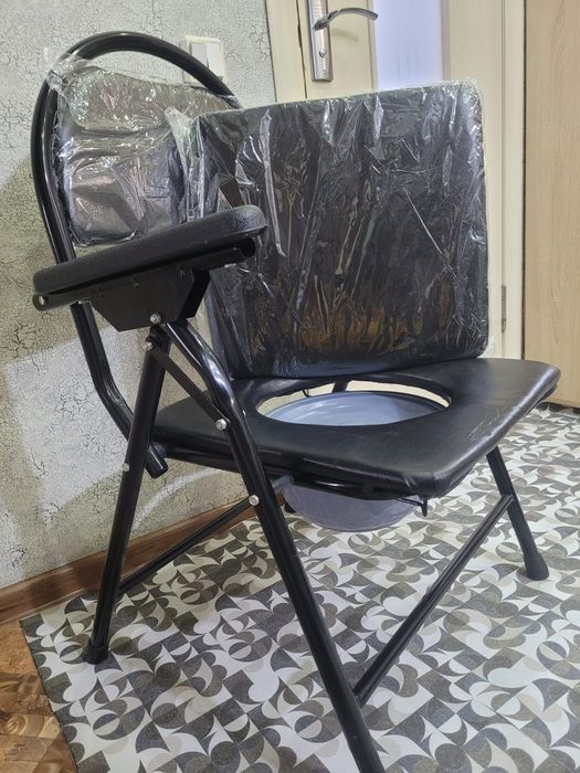 Санитарный стул туалет